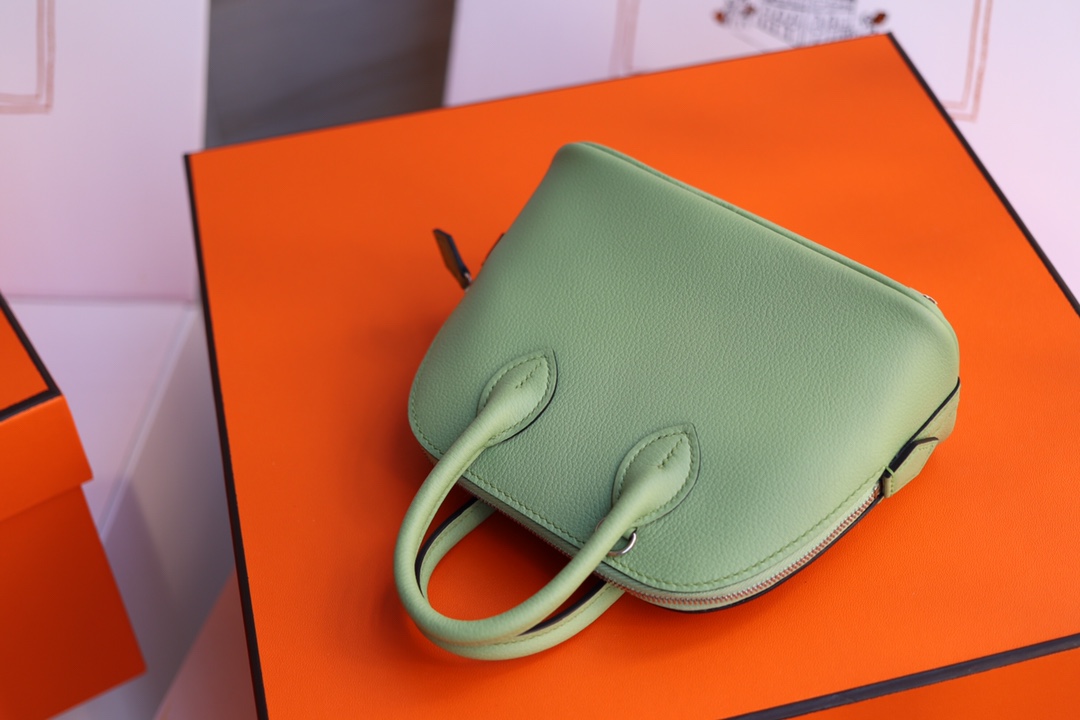 에르메스 미니 볼리드백 아보카도그린 은장 에버컬러